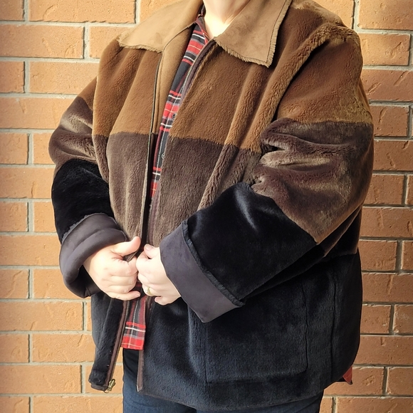 (4X) Brown Faux Suede/Faux Fur Coat - Picture 3 of 6